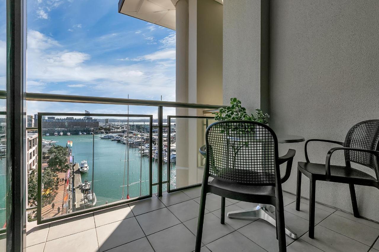 オークランドPenthouse Premierアパートメント エクステリア 写真